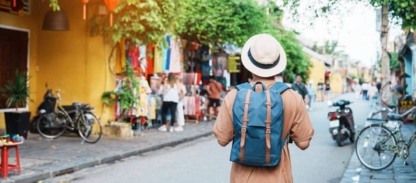 The-Ultimate-Guide-to-Traveling-Solo